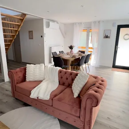 Apartment Duplex Les Glycines