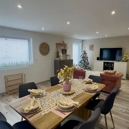 Appartement Duplex Les Glycines *